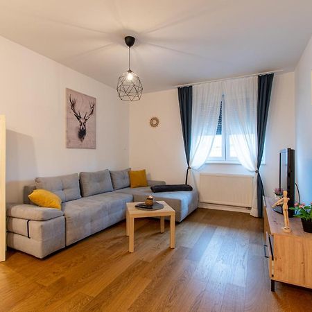 Flexible Selfcheckins 39 - Zagreb - Parking - New Apartment ภายนอก รูปภาพ