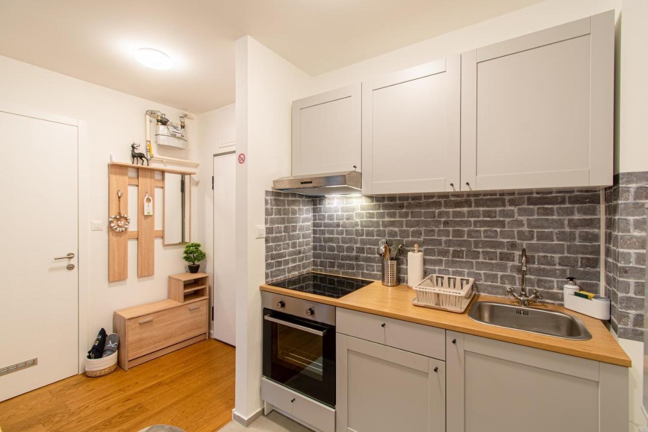 Flexible Selfcheckins 39 - Zagreb - Parking - New Apartment ภายนอก รูปภาพ