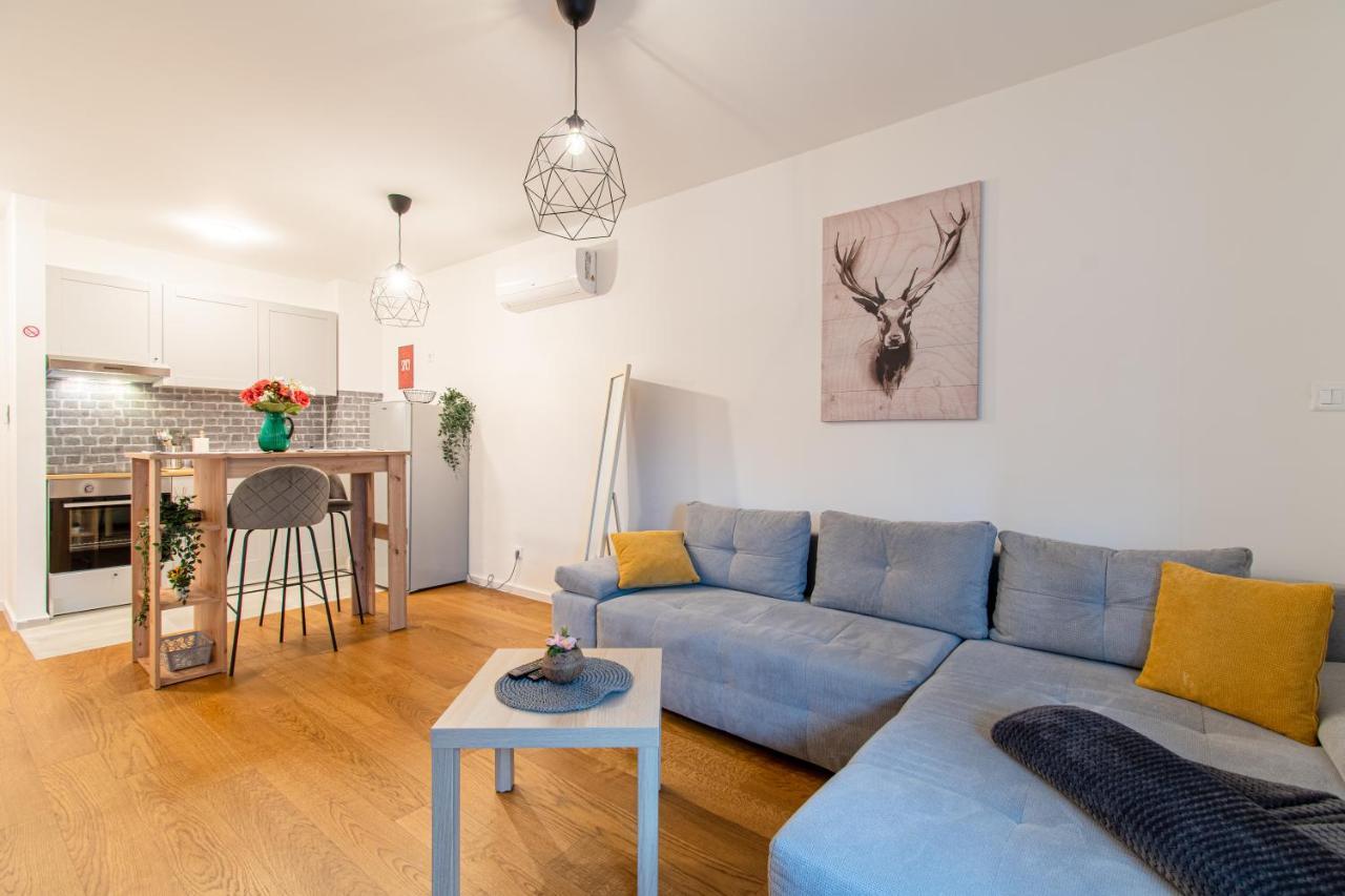 Flexible Selfcheckins 39 - Zagreb - Parking - New Apartment ภายนอก รูปภาพ
