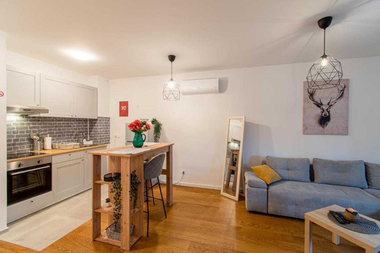 Flexible Selfcheckins 39 - Zagreb - Parking - New Apartment ภายนอก รูปภาพ